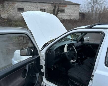 Белый Фольксваген Гольф, объемом двигателя 1.4 л и пробегом 270 тыс. км за 800 $, фото 1 на Automoto.ua