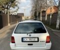 Белый Фольксваген Гольф, объемом двигателя 1.8 л и пробегом 330 тыс. км за 2400 $, фото 4 на Automoto.ua