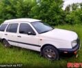 Белый Фольксваген Гольф, объемом двигателя 2 л и пробегом 300 тыс. км за 2500 $, фото 1 на Automoto.ua