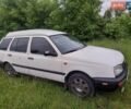 Белый Фольксваген Гольф, объемом двигателя 1.99 л и пробегом 300 тыс. км за 2500 $, фото 1 на Automoto.ua