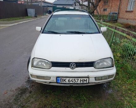 Белый Фольксваген Гольф, объемом двигателя 1.9 л и пробегом 267 тыс. км за 800 $, фото 5 на Automoto.ua