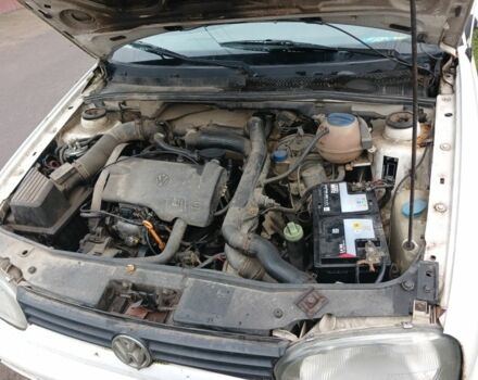 Белый Фольксваген Гольф, объемом двигателя 1.9 л и пробегом 267 тыс. км за 800 $, фото 7 на Automoto.ua