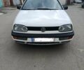 Белый Фольксваген Гольф, объемом двигателя 1.8 л и пробегом 2 тыс. км за 2300 $, фото 1 на Automoto.ua
