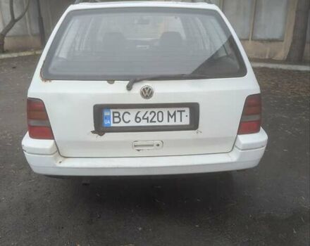 Білий Фольксваген Гольф, об'ємом двигуна 1.8 л та пробігом 247 тис. км за 1500 $, фото 5 на Automoto.ua