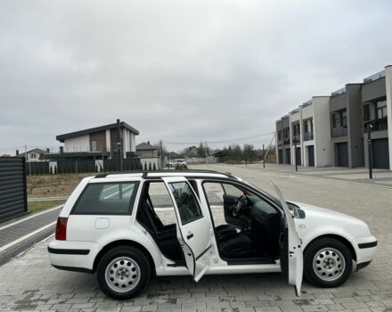 Білий Фольксваген Гольф, об'ємом двигуна 1.9 л та пробігом 275 тис. км за 3850 $, фото 16 на Automoto.ua