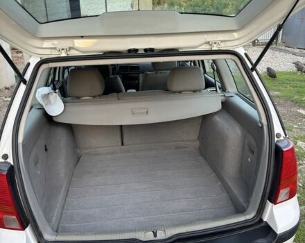 Белый Фольксваген Гольф, объемом двигателя 1.6 л и пробегом 176 тыс. км за 3700 $, фото 7 на Automoto.ua