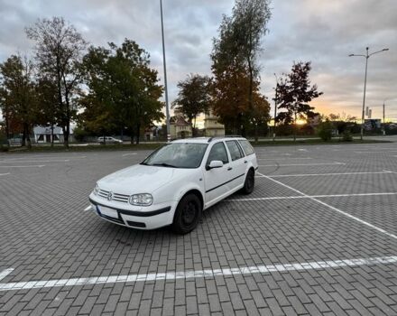 Белый Фольксваген Гольф, объемом двигателя 1.6 л и пробегом 176 тыс. км за 3700 $, фото 2 на Automoto.ua