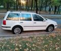 Белый Фольксваген Гольф, объемом двигателя 1.39 л и пробегом 250 тыс. км за 3000 $, фото 3 на Automoto.ua
