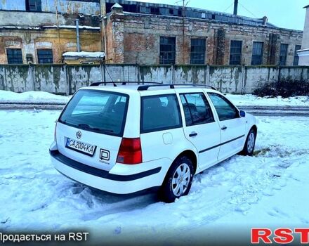 Білий Фольксваген Гольф, об'ємом двигуна 1.6 л та пробігом 263 тис. км за 4500 $, фото 5 на Automoto.ua