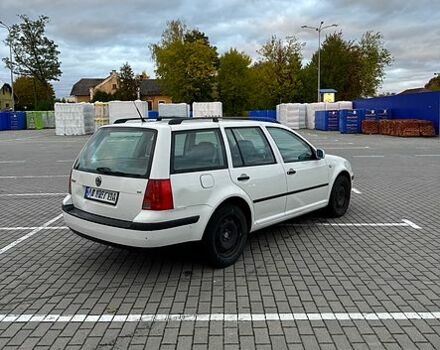 Белый Фольксваген Гольф, объемом двигателя 1.6 л и пробегом 176 тыс. км за 2700 $, фото 7 на Automoto.ua