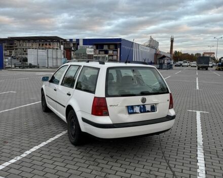 Белый Фольксваген Гольф, объемом двигателя 1.6 л и пробегом 176 тыс. км за 3700 $, фото 4 на Automoto.ua