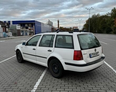 Белый Фольксваген Гольф, объемом двигателя 1.6 л и пробегом 176 тыс. км за 3700 $, фото 3 на Automoto.ua