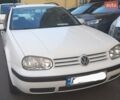 Білий Фольксваген Гольф, об'ємом двигуна 1.6 л та пробігом 298 тис. км за 4400 $, фото 1 на Automoto.ua