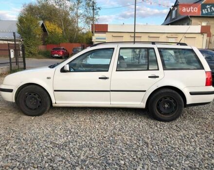 Белый Фольксваген Гольф, объемом двигателя 1.6 л и пробегом 175 тыс. км за 3250 $, фото 19 на Automoto.ua