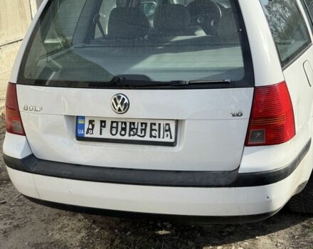 Белый Фольксваген Гольф, объемом двигателя 1.6 л и пробегом 176 тыс. км за 2650 $, фото 2 на Automoto.ua