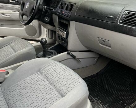 Білий Фольксваген Гольф, об'ємом двигуна 1.6 л та пробігом 175 тис. км за 3850 $, фото 20 на Automoto.ua