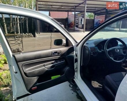 Белый Фольксваген Гольф, объемом двигателя 1.9 л и пробегом 430 тыс. км за 5400 $, фото 5 на Automoto.ua