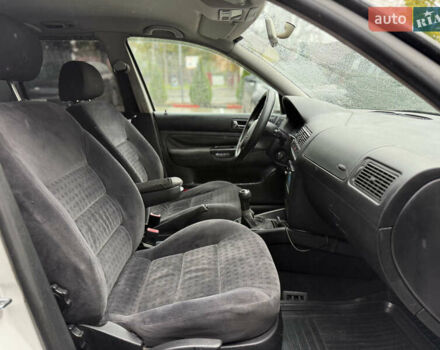 Білий Фольксваген Гольф, об'ємом двигуна 1.9 л та пробігом 344 тис. км за 4850 $, фото 18 на Automoto.ua