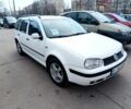 Белый Фольксваген Гольф, объемом двигателя 1.9 л и пробегом 200 тыс. км за 3500 $, фото 1 на Automoto.ua
