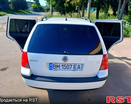 Белый Фольксваген Гольф, объемом двигателя 1.6 л и пробегом 262 тыс. км за 4600 $, фото 4 на Automoto.ua