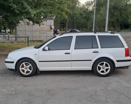 Білий Фольксваген Гольф, об'ємом двигуна 1.4 л та пробігом 138 тис. км за 5000 $, фото 3 на Automoto.ua