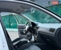 Білий Фольксваген Гольф, об'ємом двигуна 1.39 л та пробігом 193 тис. км за 4650 $, фото 27 на Automoto.ua