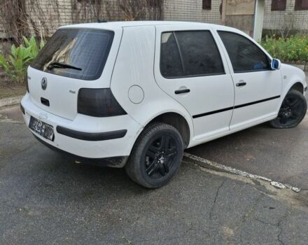 Белый Фольксваген Гольф, объемом двигателя 2 л и пробегом 100 тыс. км за 2500 $, фото 1 на Automoto.ua