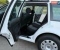 Білий Фольксваген Гольф, об'ємом двигуна 1.39 л та пробігом 193 тис. км за 4650 $, фото 36 на Automoto.ua