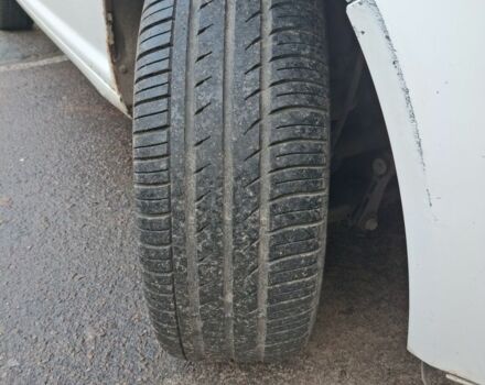 Белый Фольксваген Гольф, объемом двигателя 2 л и пробегом 100 тыс. км за 2500 $, фото 7 на Automoto.ua