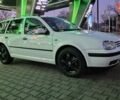 Белый Фольксваген Гольф, объемом двигателя 1.6 л и пробегом 204 тыс. км за 5555 $, фото 5 на Automoto.ua
