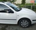 Белый Фольксваген Гольф, объемом двигателя 1.9 л и пробегом 375 тыс. км за 4000 $, фото 2 на Automoto.ua