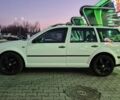 Белый Фольксваген Гольф, объемом двигателя 1.6 л и пробегом 204 тыс. км за 5555 $, фото 6 на Automoto.ua