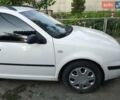 Белый Фольксваген Гольф, объемом двигателя 1.9 л и пробегом 375 тыс. км за 4000 $, фото 2 на Automoto.ua