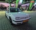 Белый Фольксваген Гольф, объемом двигателя 1.6 л и пробегом 204 тыс. км за 5555 $, фото 4 на Automoto.ua