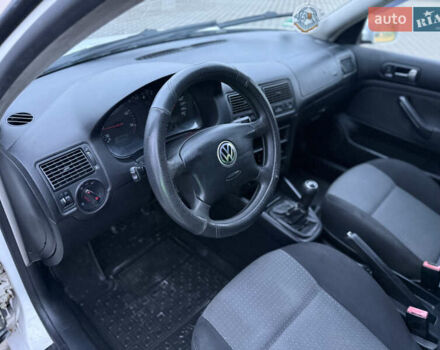 Білий Фольксваген Гольф, об'ємом двигуна 1.9 л та пробігом 220 тис. км за 4250 $, фото 25 на Automoto.ua