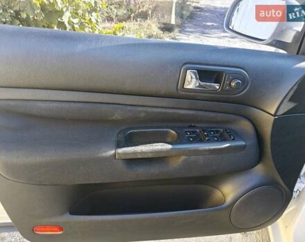 Белый Фольксваген Гольф, объемом двигателя 1.98 л и пробегом 223 тыс. км за 4900 $, фото 12 на Automoto.ua