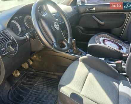 Белый Фольксваген Гольф, объемом двигателя 1.98 л и пробегом 223 тыс. км за 4900 $, фото 2 на Automoto.ua