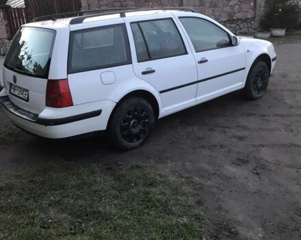 Белый Фольксваген Гольф, объемом двигателя 9 л и пробегом 335 тыс. км за 2100 $, фото 6 на Automoto.ua