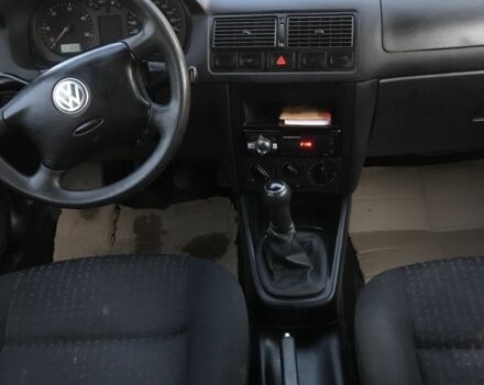 Белый Фольксваген Гольф, объемом двигателя 9 л и пробегом 335 тыс. км за 2100 $, фото 5 на Automoto.ua