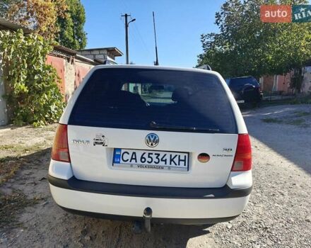 Белый Фольксваген Гольф, объемом двигателя 1.98 л и пробегом 223 тыс. км за 4900 $, фото 8 на Automoto.ua