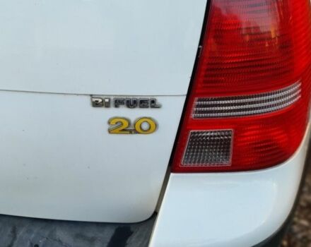 Белый Фольксваген Гольф, объемом двигателя 2 л и пробегом 150 тыс. км за 5500 $, фото 3 на Automoto.ua