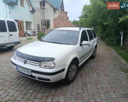 Белый Фольксваген Гольф, объемом двигателя 1.6 л и пробегом 206 тыс. км за 3499 $, фото 9 на Automoto.ua