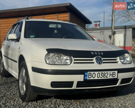 Білий Фольксваген Гольф, об'ємом двигуна 1.6 л та пробігом 243 тис. км за 4400 $, фото 7 на Automoto.ua