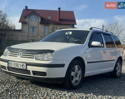 Білий Фольксваген Гольф, об'ємом двигуна 1.6 л та пробігом 243 тис. км за 4400 $, фото 3 на Automoto.ua