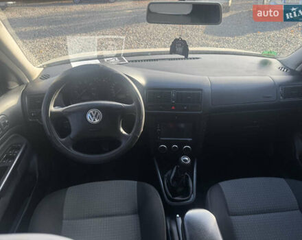 Білий Фольксваген Гольф, об'ємом двигуна 1.6 л та пробігом 243 тис. км за 4400 $, фото 30 на Automoto.ua
