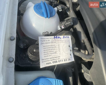 Білий Фольксваген Гольф, об'ємом двигуна 1.6 л та пробігом 243 тис. км за 4400 $, фото 38 на Automoto.ua