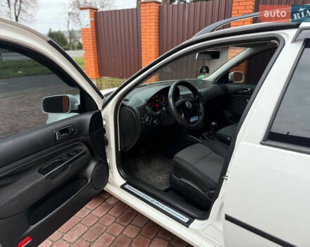 Білий Фольксваген Гольф, об'ємом двигуна 1.6 л та пробігом 244 тис. км за 4600 $, фото 8 на Automoto.ua