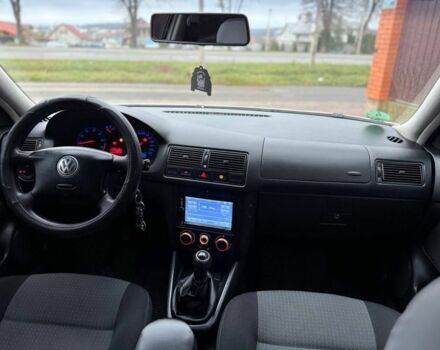 Білий Фольксваген Гольф, об'ємом двигуна 1.6 л та пробігом 244 тис. км за 4600 $, фото 4 на Automoto.ua