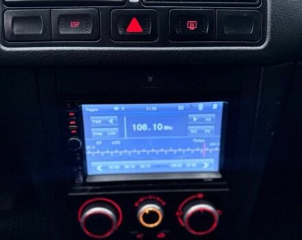 Білий Фольксваген Гольф, об'ємом двигуна 1.6 л та пробігом 244 тис. км за 4600 $, фото 6 на Automoto.ua