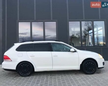 Білий Фольксваген Гольф, об'ємом двигуна 1.39 л та пробігом 260 тис. км за 5400 $, фото 5 на Automoto.ua